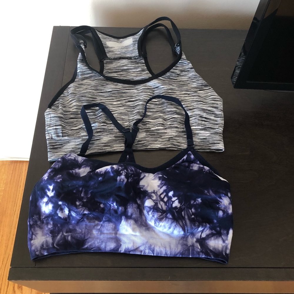 2 sports bras